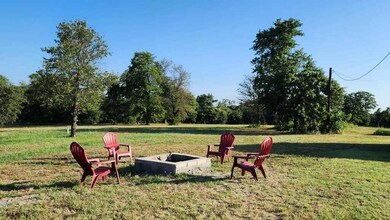 4801 Agnes Cir, Springtown, TX 76082 - photo 5