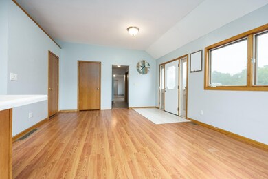 9804 Oakland Dr, Portage, MI 49024 - photo 4