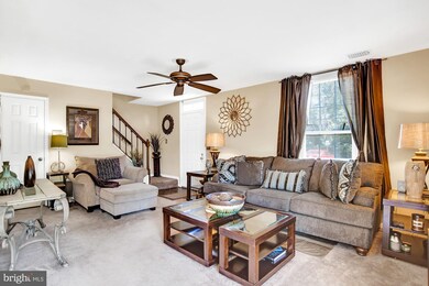 9045 N Laurel Rd unit L, Laurel, MD 20723 - photo 2