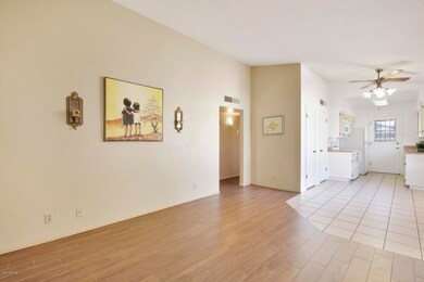 004-6409 S Kenneth Pl001