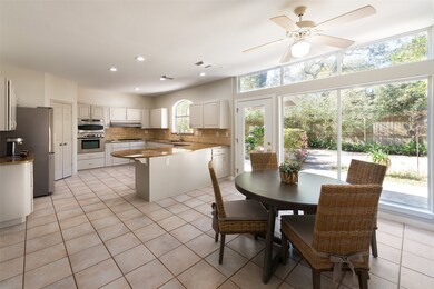 7610 Wedgewood Ln, Houston, TX 77055 - photo 7