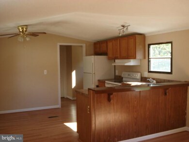 855 Kings Hwy, Colonial Beach, VA 22443 - photo 4