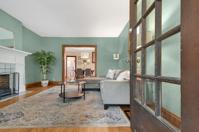 12-web-or-mls-401-403-tibet-rd