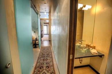UNIT C- BATH>HALL