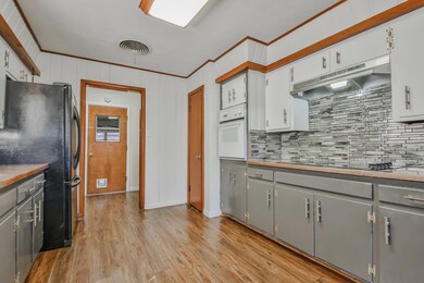 2115 65th St - Kitchen 2