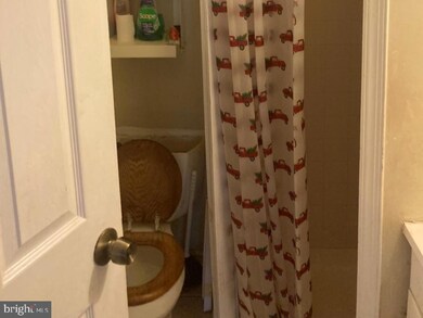 2004 Jefferson St, Baltimore, MD 21205 - photo 3