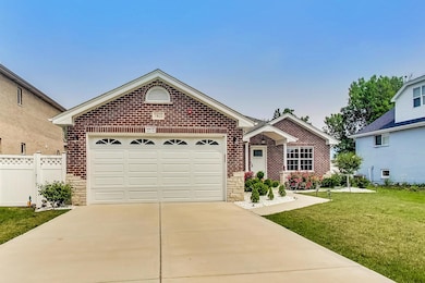 7812 W 73rd St, Bridgeview, IL 60455 - photo 2