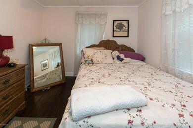 002_Bedroom
