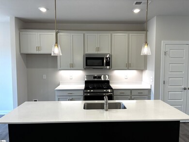 6 Pikewood Ln, Mauldin, SC 29607 - photo 4