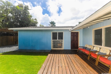 Front lanai.