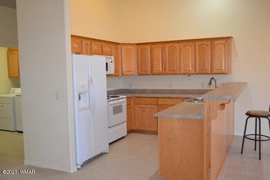 1638 W 7th St South 004