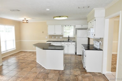 Kitchen With Center Island