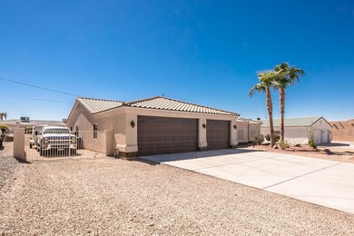 Garage up to 44.8 ft deep