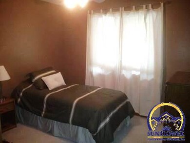 3631 SW Skyview Dr, Topeka, KS 66614 - photo 7