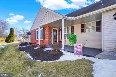 3255 Falcon Ln unit 18A, Dover, PA 17315 - photo 4