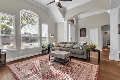 10319 Donley Dr, Irving, TX 75063 - photo 4