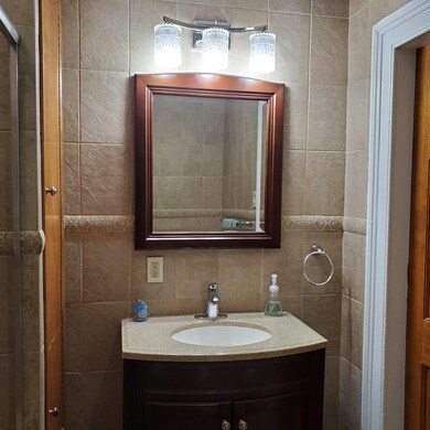 228 Pearsall Ave unit 2FL, Jersey City, NJ 07305 - photo 5