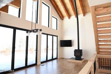 8_living room