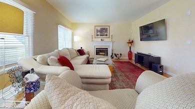 164 Centennial Dr, Milford, CT 06461 - photo 3