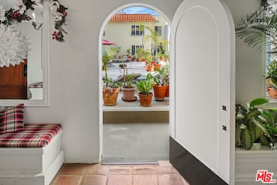 1345 N Hayworth Ave unit 209, West Hollywood, CA 90046 - photo 5