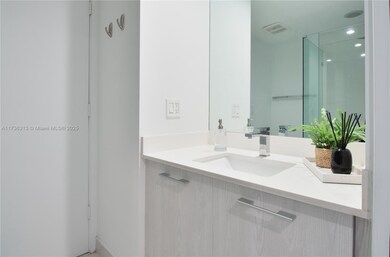 55 SW 9th St unit 1903, Miami, FL 33130 - photo 6