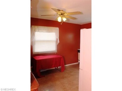 Dinette & Kitchen area.