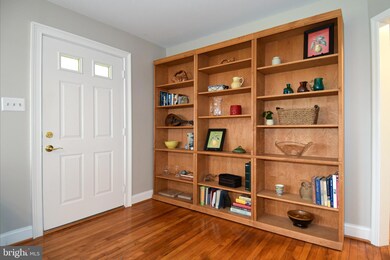 6915 Quander Rd, Alexandria, VA 22307 - photo 5