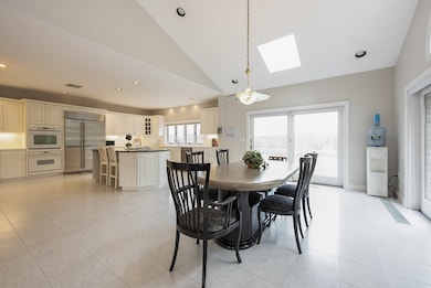 145 Mattison Dr, Concord, MA 01742 - photo 5