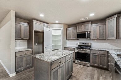 508 Pioneer Ln, Gentry, AR 72734 - photo 2