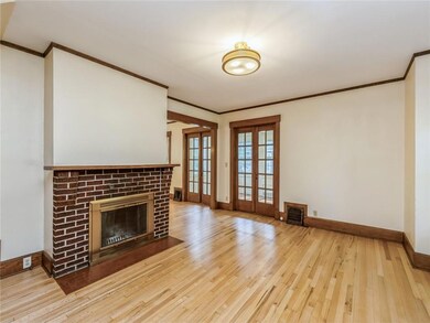 1095 45th St, Des Moines, IA 50311 - photo 6