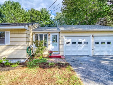 385 Main St