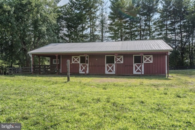 37628 Berryman Ln, Middleburg, VA 20117 - photo 5