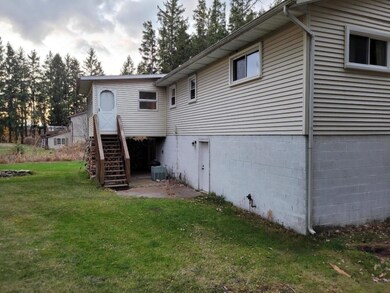 BACK OF HOUSE -WALKOUT