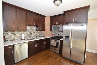 9847 Drury Ln, Westchester, IL 60154 - photo 3