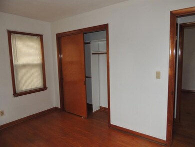 103 S Coventry Dr, Anderson, IN 46012 - photo 5