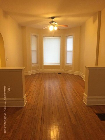 unlisted-address, Chicago, IL 60625 - photo 2