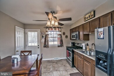 4504 Robin Rd, Newfield, NJ 08344 - photo 5