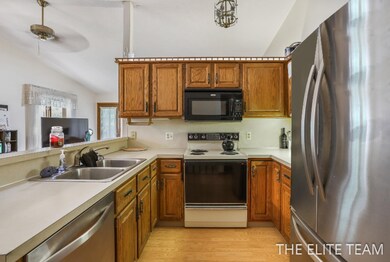 592 Idlewild Ct SW, Byron Center, MI-17