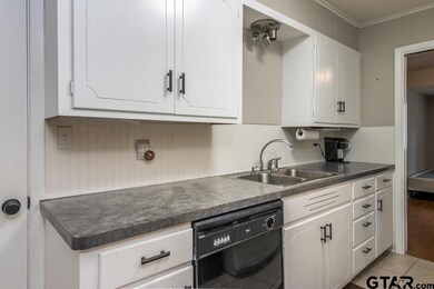 2507 2507 Redbud, Kilgore, TX 75662 - photo 3