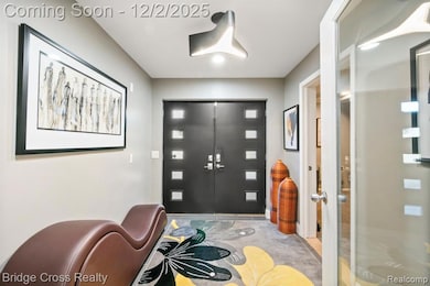 24459 Bloomington Ct, Franklin, MI 48025 - photo 2