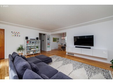 Living Room/Dining Room