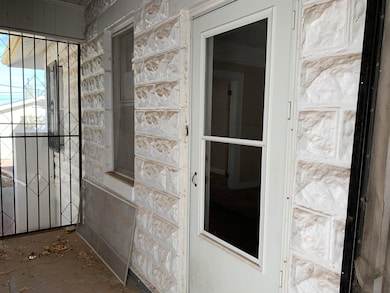 2424 Gold Ave, El Paso, TX 79930 - photo 2