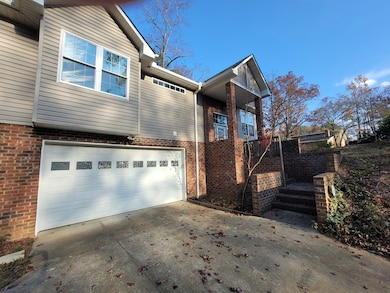 121 Cherokee Dr, Greenwood, SC 29646 - photo 5