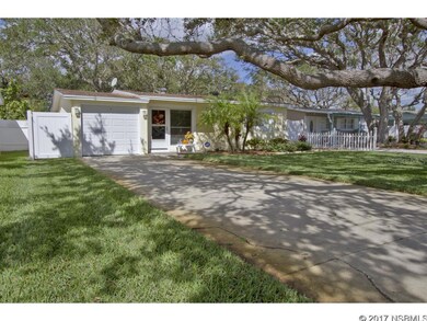 814 E 9th Ave, New Smyrna Beach, FL 32169 - photo 2