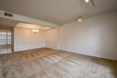 10398 Briar Forest Dr unit 33, Houston, TX 77042 - photo 7