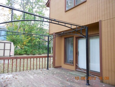 9490 Juniper Dr, Tobyhanna, PA 18466 - photo 3