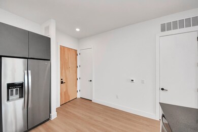 Photos displayed may be of similar apartments or floor plans featuring the same finishes