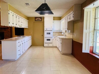 2555 Fm 731, Burleson, TX 76028 - photo 2