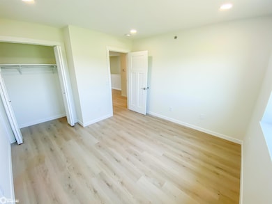 514 Layne Dr unit 1, West Burlington, IA 52655 - photo 4
