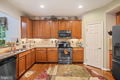 1149 Sassafras Cir, Eldersburg, MD 21784 - photo 5